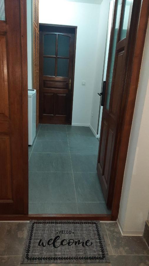 House Side By Side Apartment บราชอฟ ภายนอก รูปภาพ