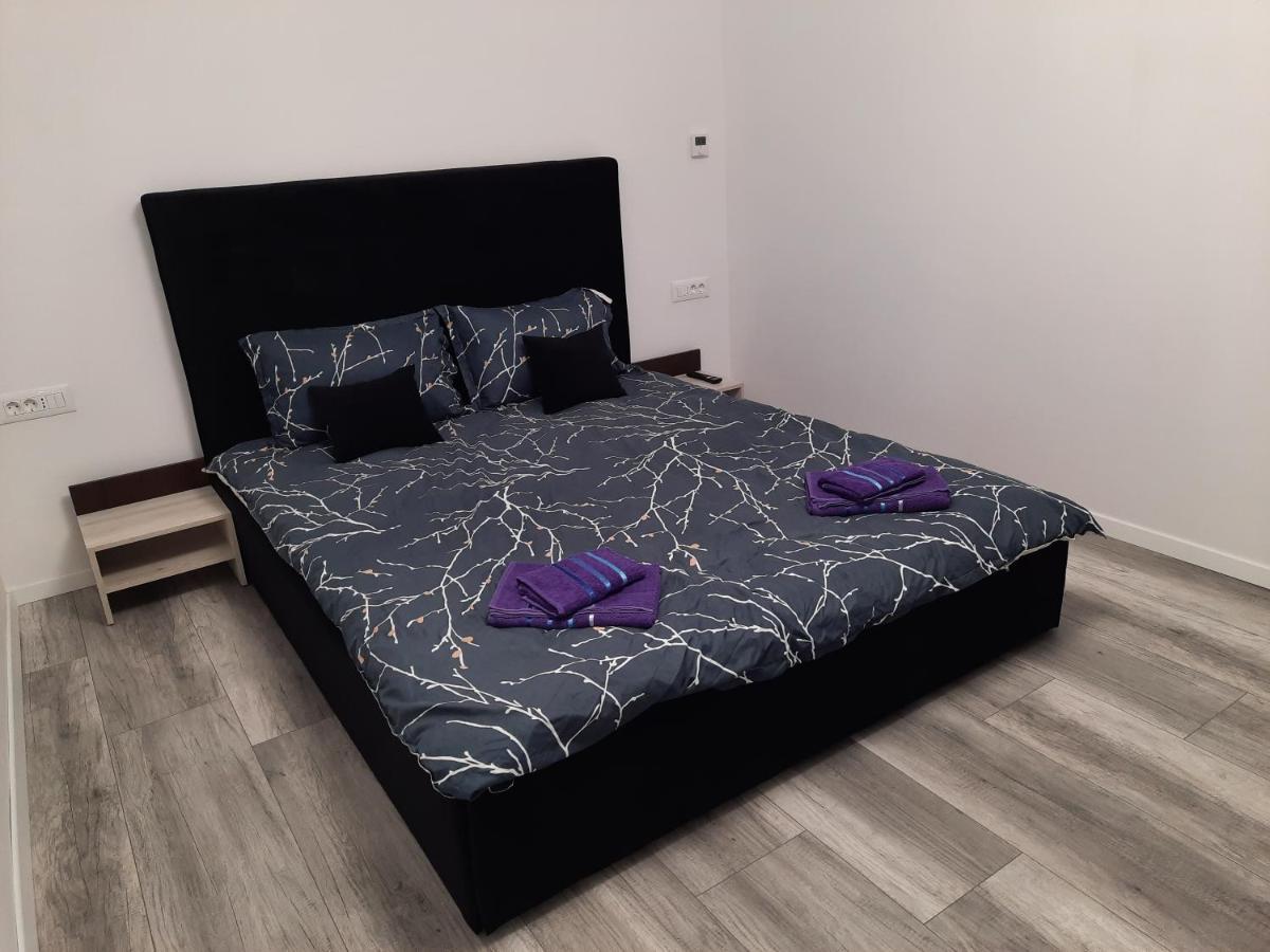 House Side By Side Apartment บราชอฟ ภายนอก รูปภาพ