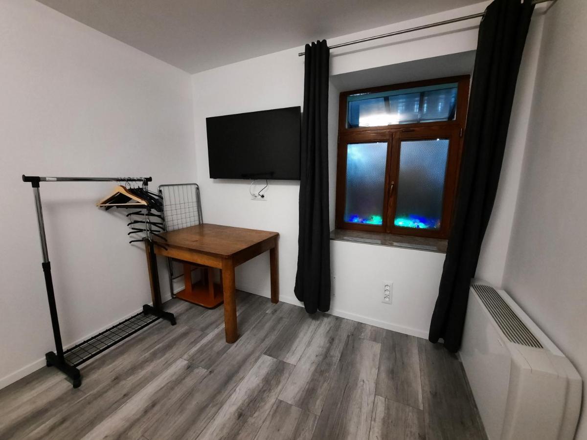House Side By Side Apartment บราชอฟ ภายนอก รูปภาพ
