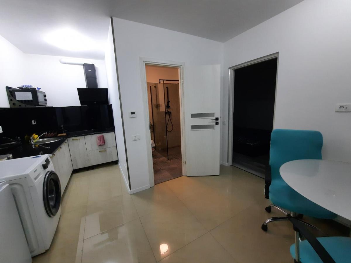 House Side By Side Apartment บราชอฟ ภายนอก รูปภาพ