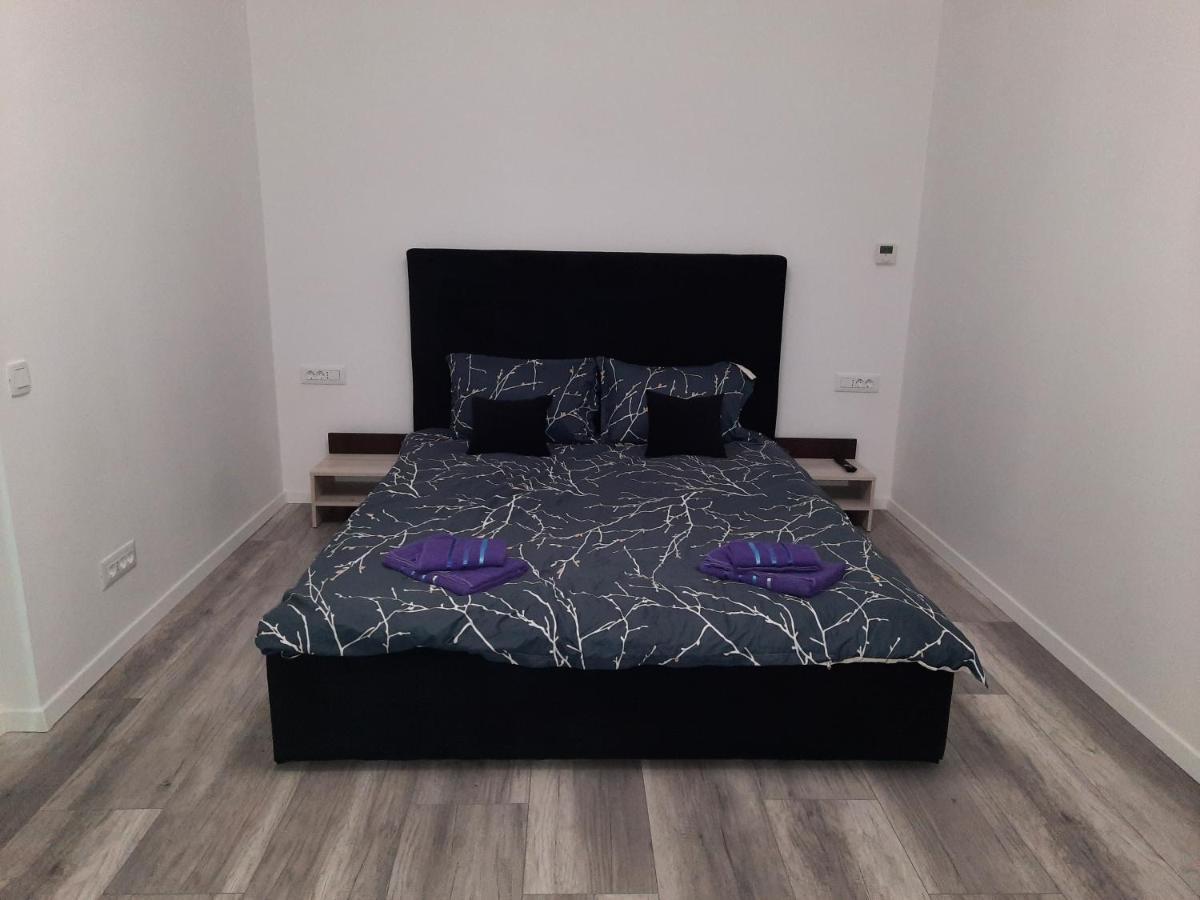 House Side By Side Apartment บราชอฟ ภายนอก รูปภาพ